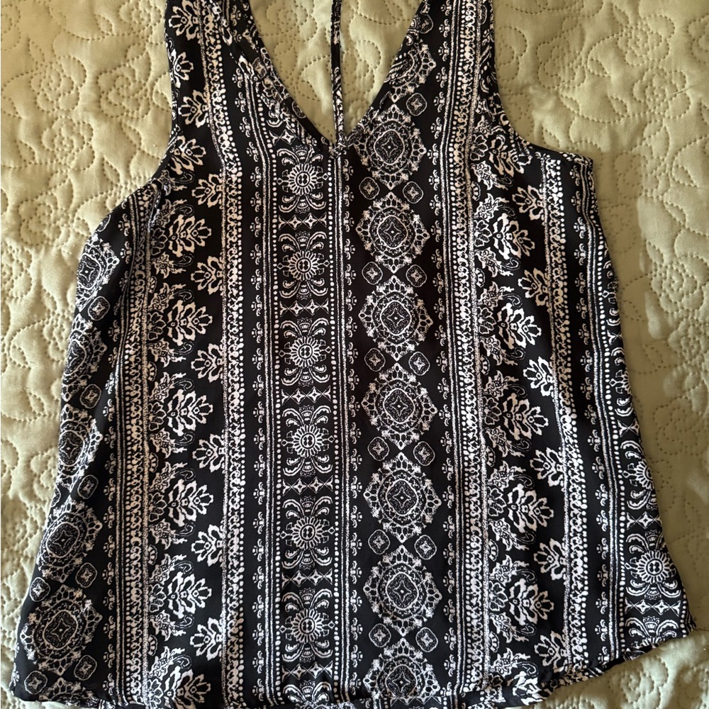 Pink Rose Black and White Printed V-Neck Tank - Women